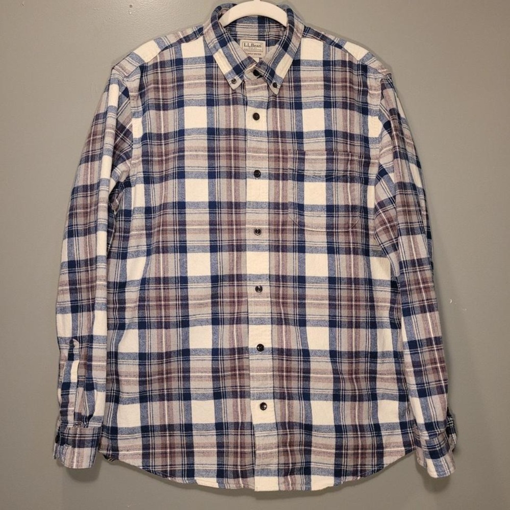 L.L. Bean Flannel Slightly Fitted Plaid Button-Up, Men's‎ Size L, Cream Navy